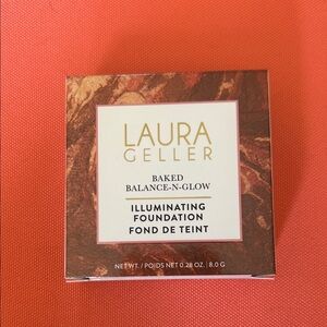 Laura Geller Illuminating Baked Foundation